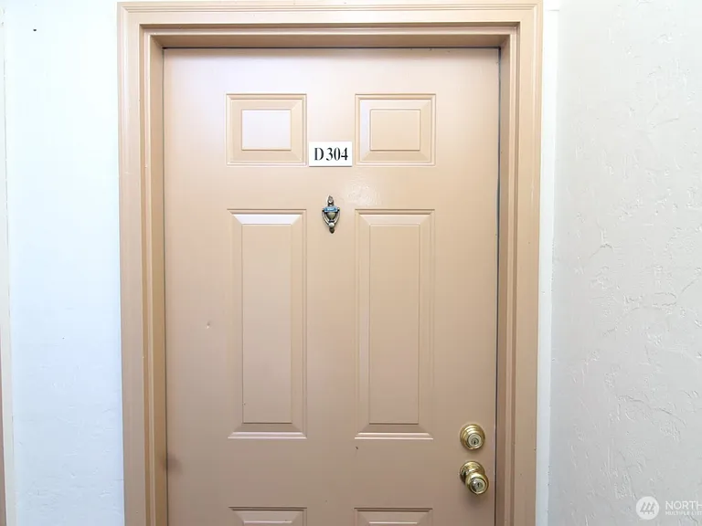 15210 Macadam Rd S #D304 — Photo 17