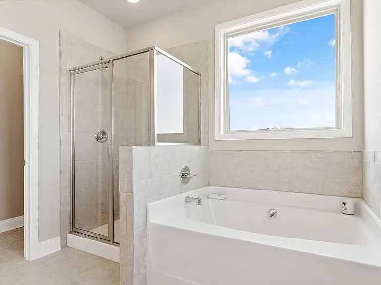 1905 Manor Pointe Dr — Photo 18
