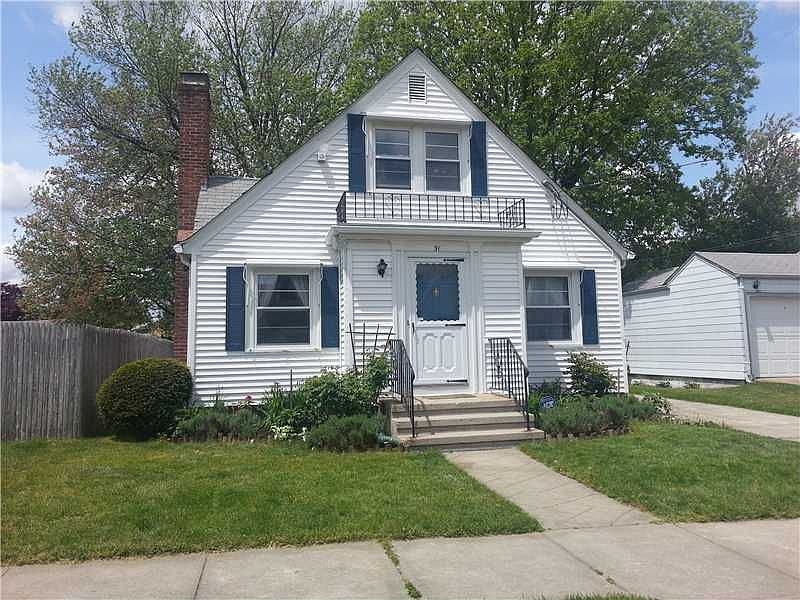 1st image of 31 McArthur Dr
