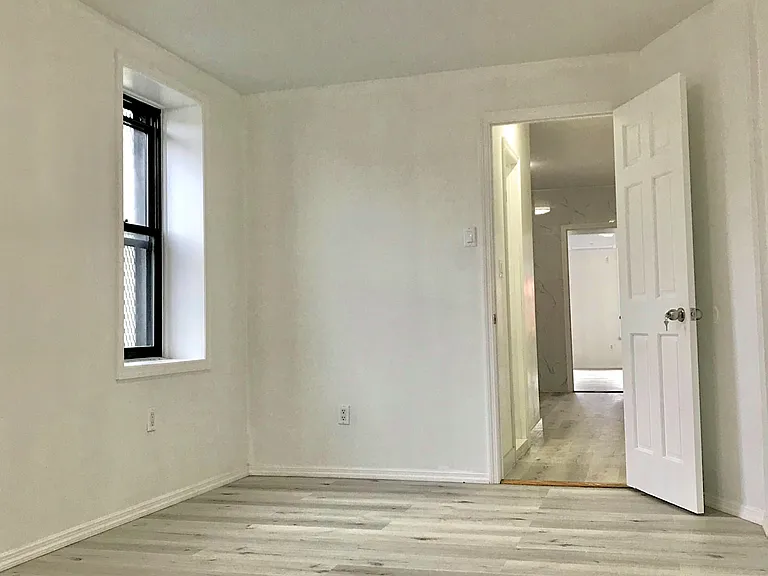 87 Clinton St #17 — Photo 8