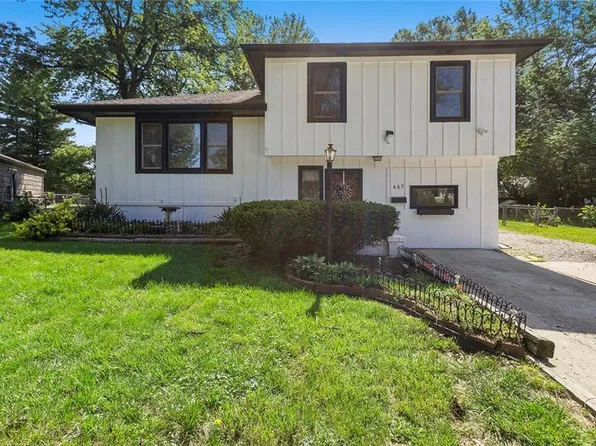 407 NE Florence Ave, Lees Summit, MO 64063