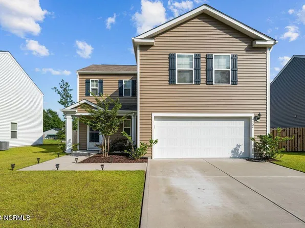 9324 Vineyard Grove Lane NE, Leland, NC 28451