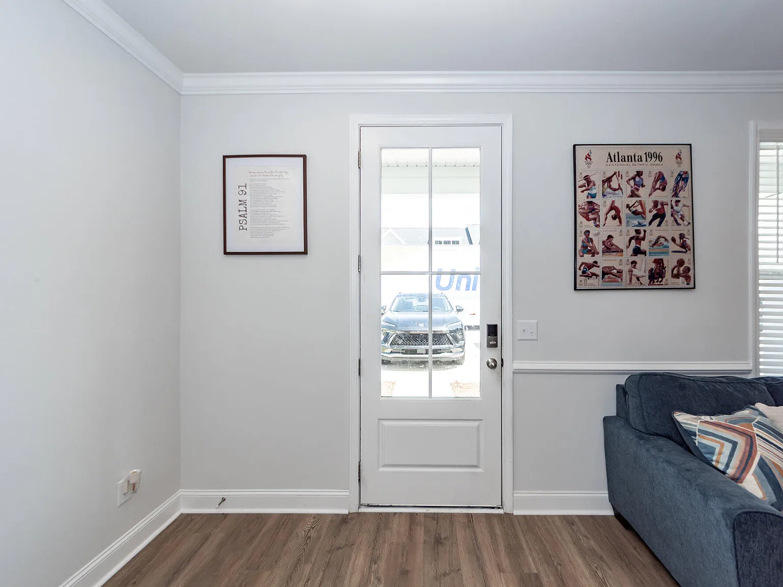 2 bed, 2.5 bath, 1304 sqft, $2,050 — Photo 3