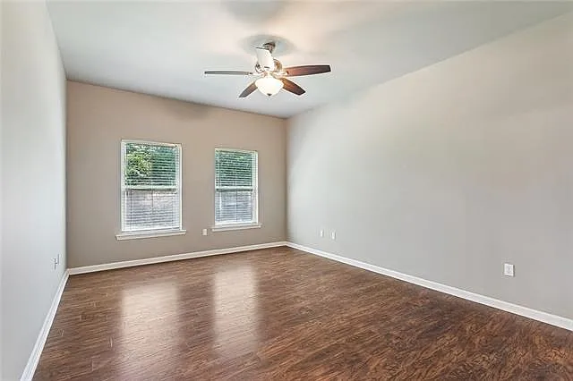 3 bed, 2.0 bath, 1649 sqft, $1,900 — Photo 4