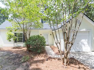 1394 Point Dr, Mount Pleasant, SC 29464