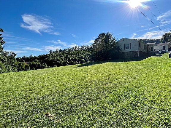 3rd image of 347 Ponderosa Ln