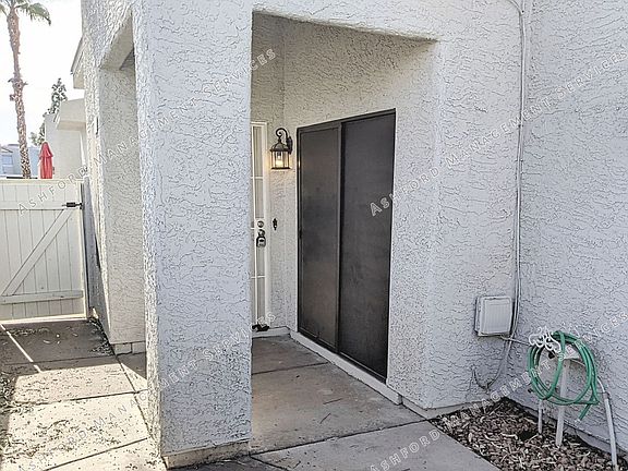 4th image of 850 S River Dr Unit 1021