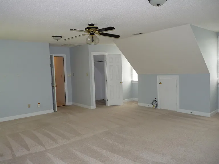 10700 Marabou Ct — Photo 19