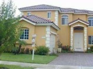 16561 SW 64th Ter, Miami, FL 33193