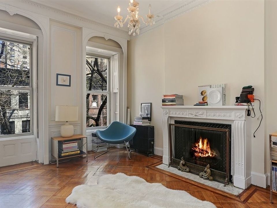2nd image of 22 W 95th St APT 4F