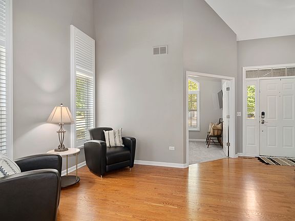 5th image of 24553 Tufton St