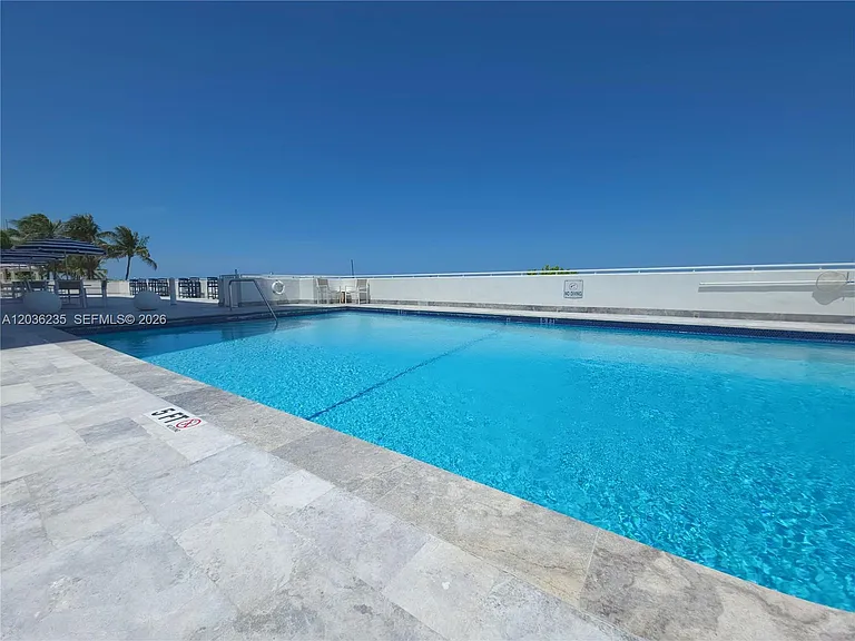 401 Ocean Dr #304 — Photo 23