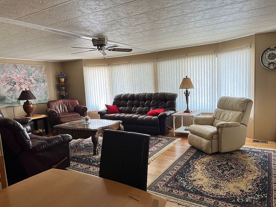 2nd image of 49 Palos Dr