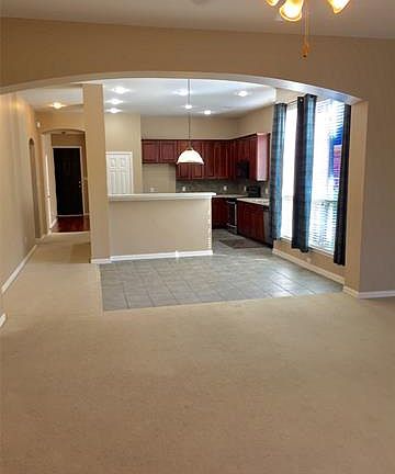 4th image of 4513 Marguerite Ln