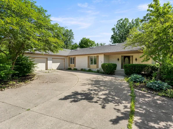 1221 Windover Ct, Fort Wayne, IN 46845