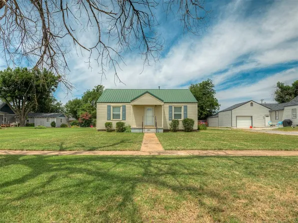 219 S 2nd St, Okarche, OK 73762