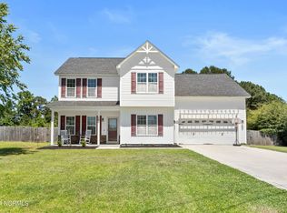 128 Buckhaven Dr, Richlands, NC 28574