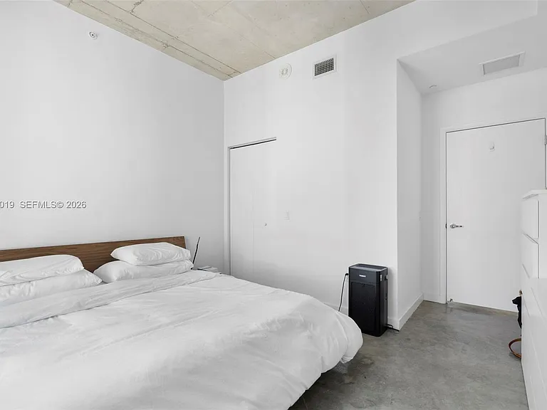 151 SE 1st St #3102 — Photo 17