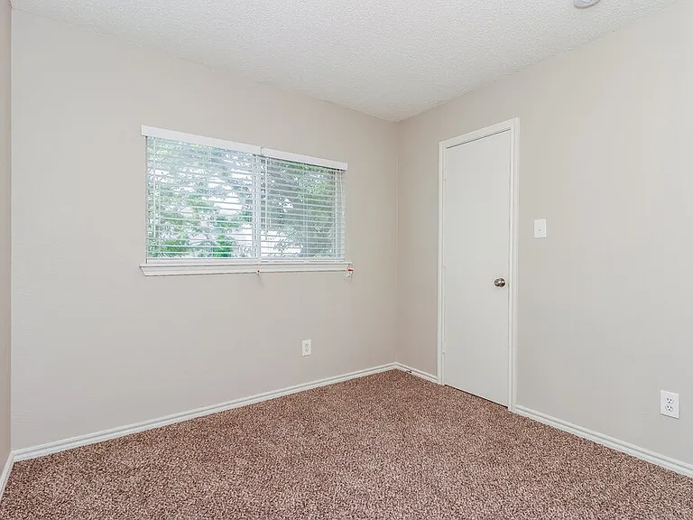 3156 Pine Valley Dr — Photo 11