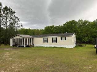 587 Bedgood Rd, Arabi, GA 31712