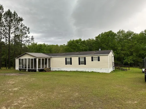 587 Bedgood Rd, Arabi, GA 31712