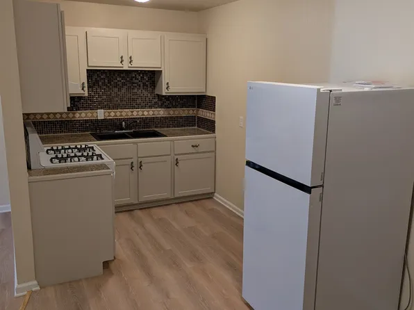 1802 Grange Ave, Racine, WI 53403
