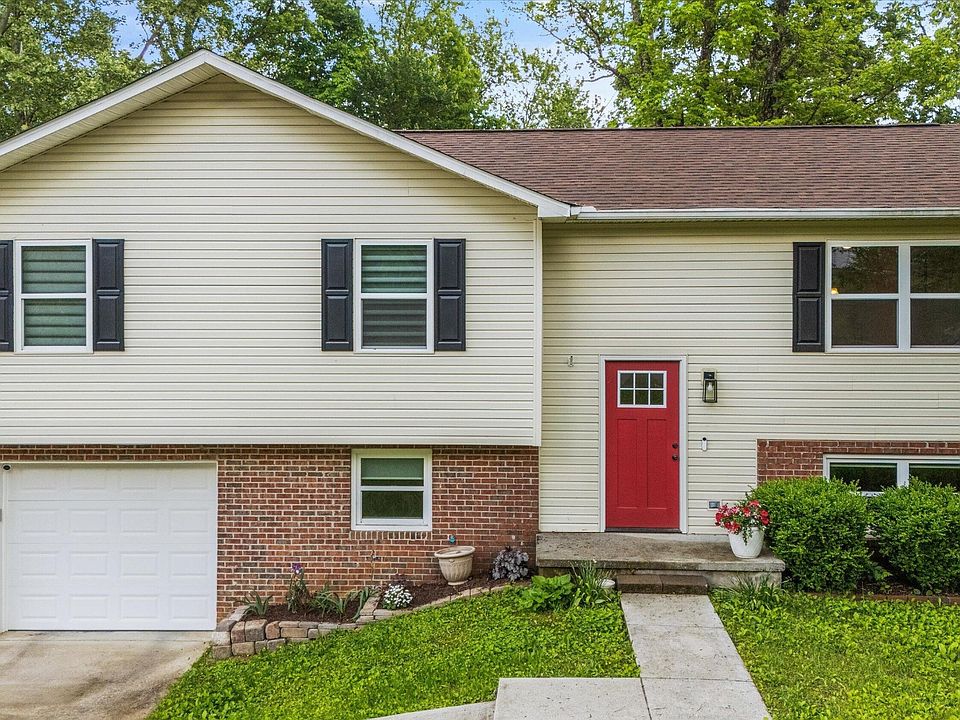 1st image of 10212 Birch Hill Ln