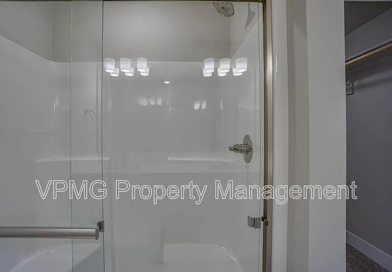 2331 E Otter Loop — Photo 29