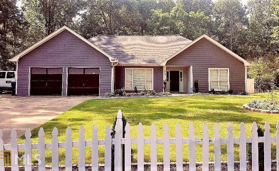 1st image of 1052 Oak Grove Cir