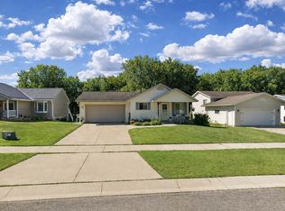 3818 Strathmore Ln SE, Rochester, MN 55904