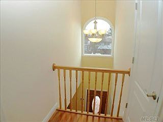 4th image of 292 Southwood Cir