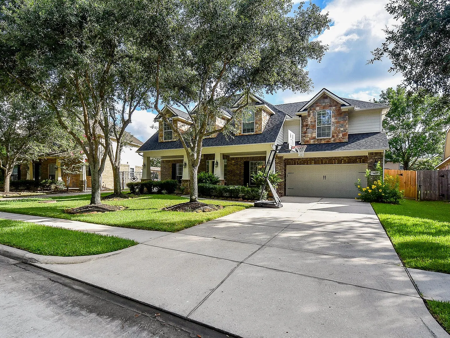 4 bed, 3.5 bath, 3426 sqft, $3,550 — Photo 3