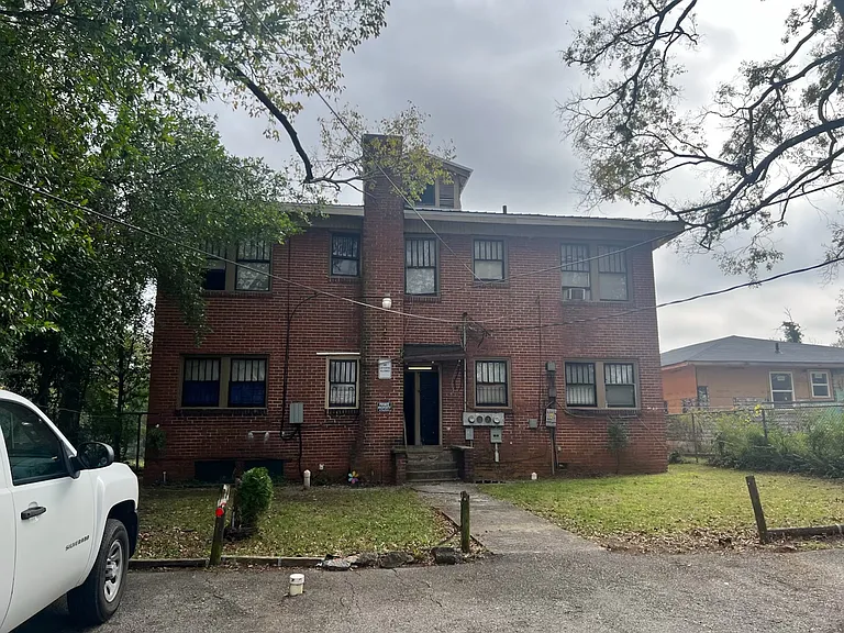 912 McMillon Ave SW — Photo 9