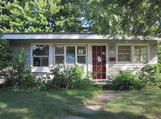 8 Cinderella Cir, Springfield, MI 49037