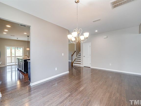 4th image of 1912 Nellora Ln