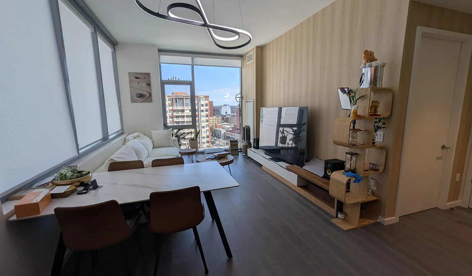 1 bed, 740 sqft, $4,000 — Photo 3
