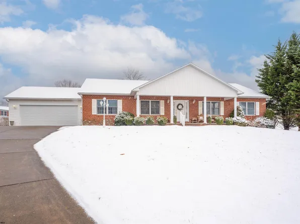 111 Lawrence St, Morgantown, WV 26508