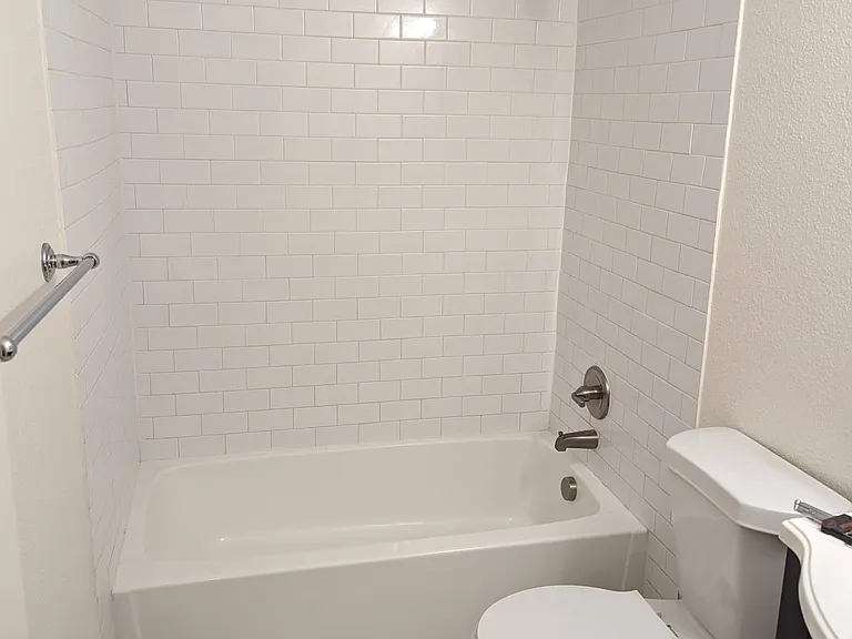 2180 W Baltic Pl — Photo 5