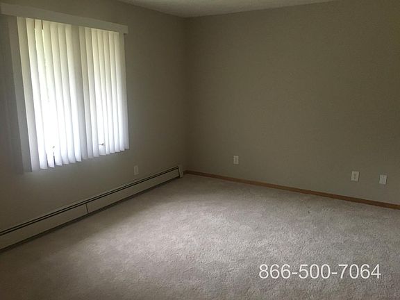 5th image of 1339 Stearns St #2