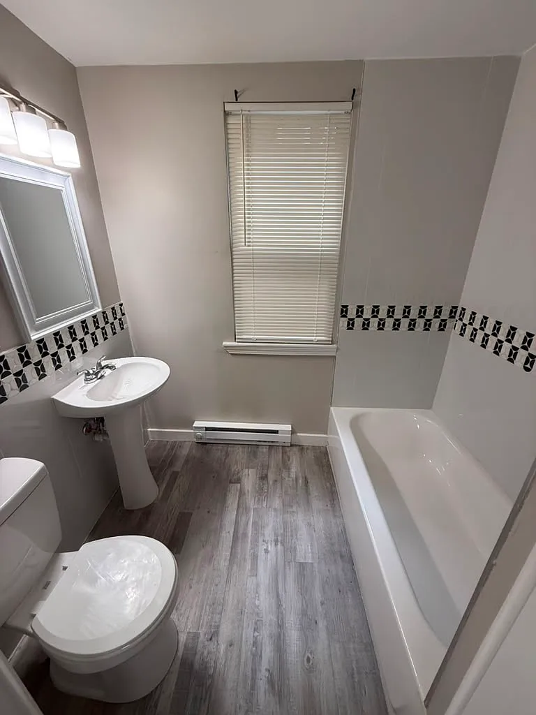 1 bed, 850 sqft, $1,450 — Photo 1