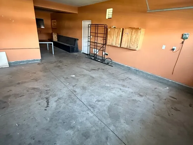 10317 Titanium St — Photo 33