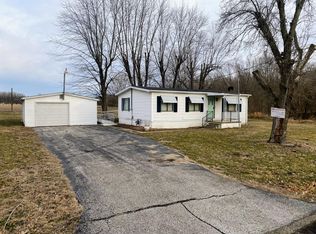 126 S Chance St, Bluffs, IL 62621
