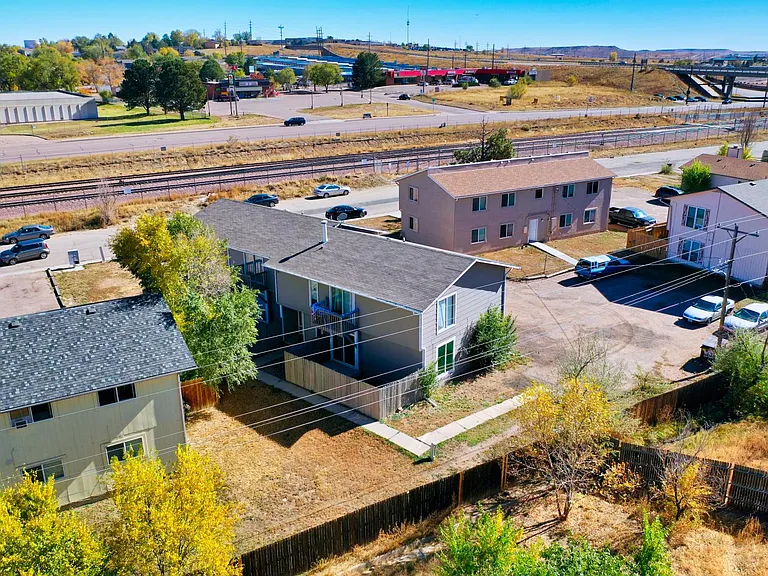 4390 Loomis Ave #A — Photo 34