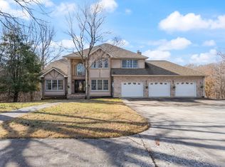 1002 Damron Rd, Estill Springs, TN 37330