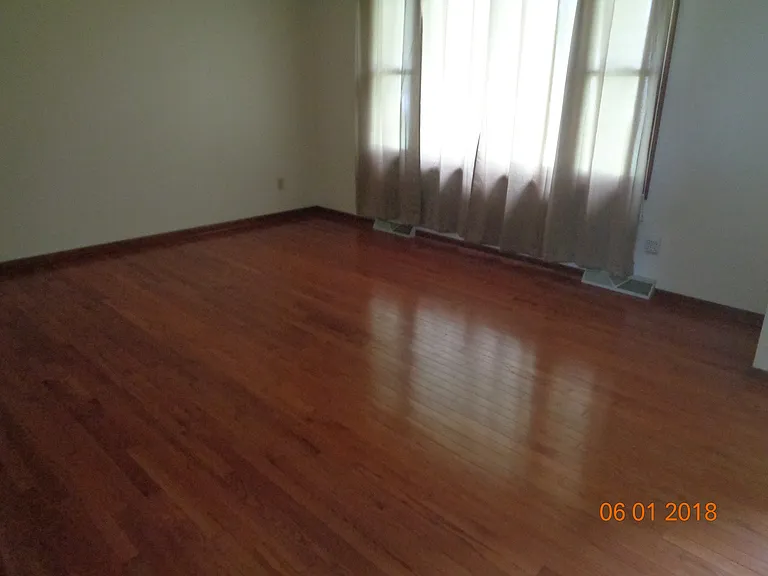 1425 Como Park Blvd #2 — Photo 4