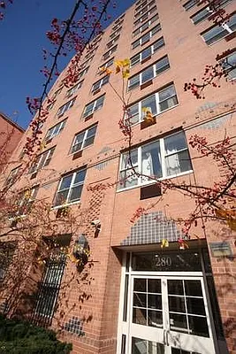 Rented by Manhattan Skyline | media 6