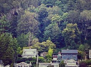 4614 Beach Dr SW, Seattle, WA 98116