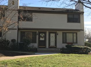 202 Stonegate Ln #202, Stanhope, NJ 07874