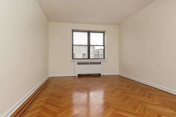 Sold by Houlihan Lawrence | media 7