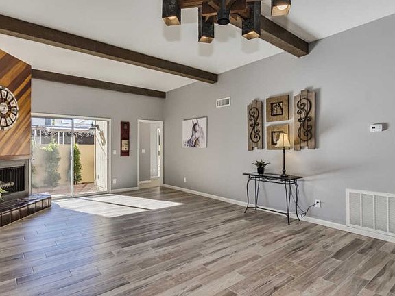 5th image of 1221 E Avenida Hermosa